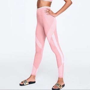 PINK Victoria’s Secret | Cool & Comfy Leggings | Seamless | Size S